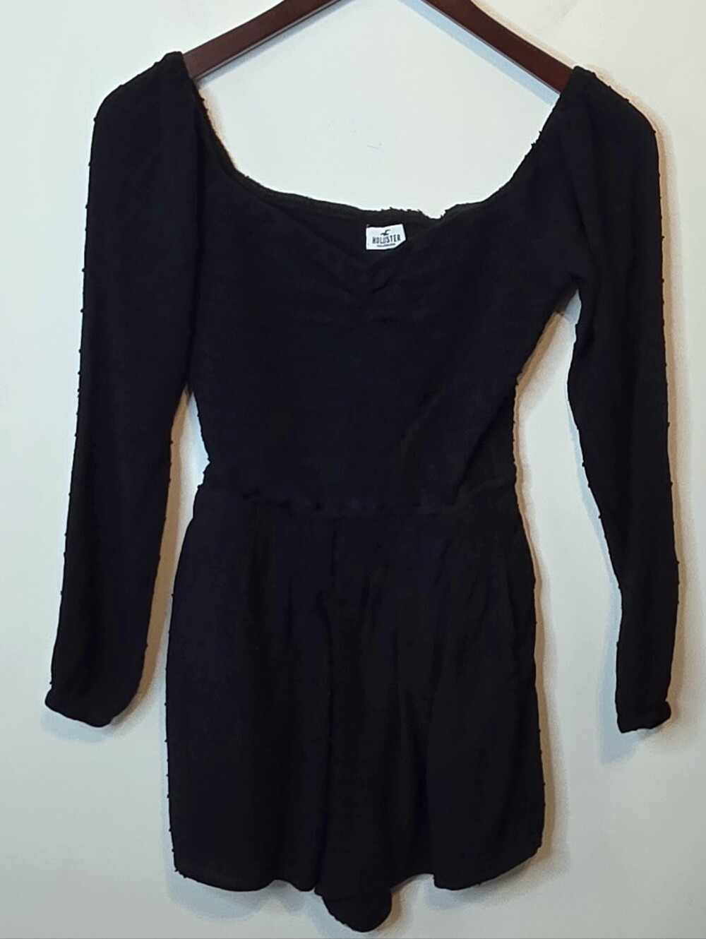 Hollister Black Long Sleeve Shorts Romper Smocked Swiss Dot Gauzy Size Small